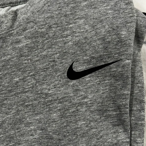 Nike Dri-Fit T Shirts - Picture 3 of 5